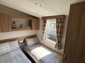Cleethorpes Beach Holiday Park - Holiday Accommodation 9541 - Lincolnshire - 1189259 - thumbnail photo 2