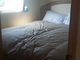 Presthaven Beach Resort - Holiday Accommodation 9548 - North Wales - 1189260 - thumbnail photo 9