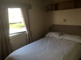 Lyons Robin Hood - Holiday Accommodation 9562 - North Wales - 1189262 - thumbnail photo 8