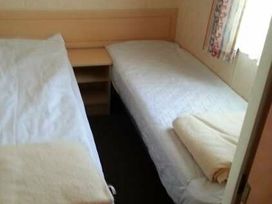 Golden Palm Resort - Holiday Accommodation 9575 - Lincolnshire - 1189264 - thumbnail photo 5