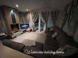 Tattershall Lakes Country Park - Holiday Accommodation 9642 - Lincolnshire - 1189269 - thumbnail photo 7