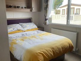 Flamingo Land Holiday Park - Holiday Accommodation 9653 - North Yorkshire (incl. Whitby) - 1189270 - thumbnail photo 5