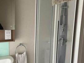 Flamingo Land Holiday Park - Holiday Accommodation 9653 - North Yorkshire (incl. Whitby) - 1189270 - thumbnail photo 11