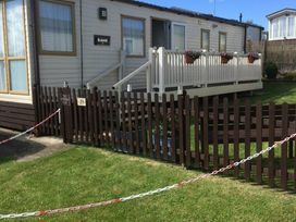 Crows Nest Caravan Park - Holiday Accommodation 9668 - North Yorkshire (incl. Whitby) - 1189273 - thumbnail photo 8