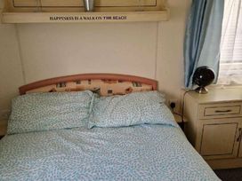Happy Days Holiday Homes - Holiday Accommodation 9687 - Lincolnshire - 1189274 - thumbnail photo 10