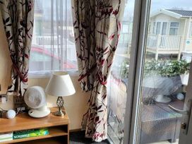 Marton Mere Holiday Village - Holiday Accommodation 9695 - Lake District - 1189276 - thumbnail photo 3