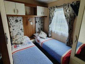 Marton Mere Holiday Village - Holiday Accommodation 9695 - Lake District - 1189276 - thumbnail photo 12
