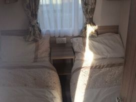 Perran Sands - Holiday Accommodation 970 - Cornwall - 1189277 - thumbnail photo 7