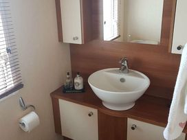 Primrose Valley Holiday Park - Holiday Accommodation 9708 - North Yorkshire (incl. Whitby) - 1189278 - thumbnail photo 2