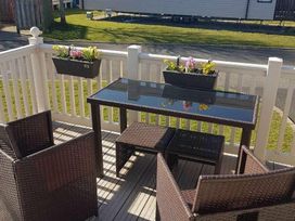 Primrose Valley Holiday Park - Holiday Accommodation 9708 - North Yorkshire (incl. Whitby) - 1189278 - thumbnail photo 12