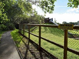 Penlan Holiday Park - Holiday Accommodation 9745 - South Wales - 1189282 - thumbnail photo 8