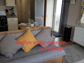 Ty Mawr Holiday Park - Holiday Accommodation 9766 - North Wales - 1189283 - thumbnail photo 2