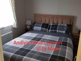 Ty Mawr Holiday Park - Holiday Accommodation 9766 - North Wales - 1189283 - thumbnail photo 8