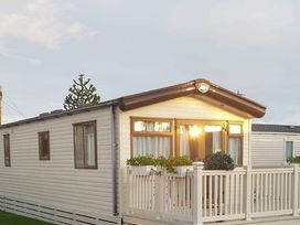 Hoburne Naish - Holiday Accommodation 9778 - Hampshire - 1189284 - thumbnail photo 1
