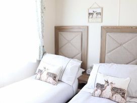Hoburne Naish - Holiday Accommodation 9778 - Hampshire - 1189284 - thumbnail photo 6