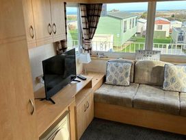 Thornwick Bay Holiday Village - Holiday Accommodation 9781 - North Yorkshire (incl. Whitby) - 1189286 - thumbnail photo 4