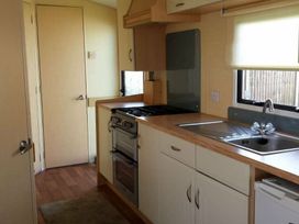 Green Farm Caravan Park - Holiday Accommodation 9807 - Norfolk - 1189289 - thumbnail photo 9