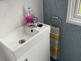Primrose Valley Holiday Park - Holiday Accommodation 9833 - North Yorkshire (incl. Whitby) - 1189290 - thumbnail photo 15