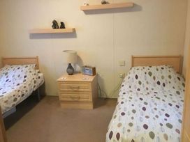 Kelling Heath Holiday Park - Holiday Accommodation 9836 - Norfolk - 1189291 - thumbnail photo 8