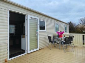 Spring Willows Leisure Park - Holiday Accommodation 9848 - North Yorkshire (incl. Whitby) - 1189293 - thumbnail photo 2