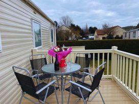 Spring Willows Leisure Park - Holiday Accommodation 9848 - North Yorkshire (incl. Whitby) - 1189293 - thumbnail photo 4