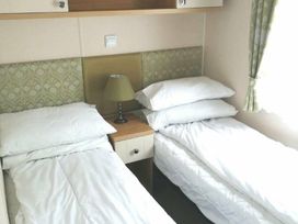 Waterside Bowleaze Cove Holiday Park - Holiday Accommodation 9875 - Dorset - 1189297 - thumbnail photo 4