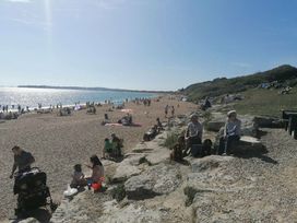 Waterside Bowleaze Cove Holiday Park - Holiday Accommodation 9875 - Dorset - 1189297 - thumbnail photo 10
