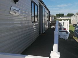Waterside Bowleaze Cove Holiday Park - Holiday Accommodation 9875 - Dorset - 1189297 - thumbnail photo 11