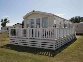 Hoburne Naish - Holiday Accommodation 9884 - Hampshire - 1189299 - thumbnail photo 1