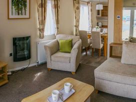 Hoburne Naish - Holiday Accommodation 9884 - Hampshire - 1189299 - thumbnail photo 2