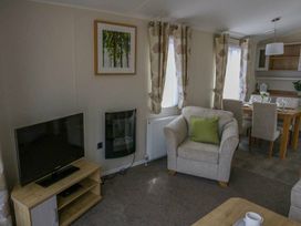Hoburne Naish - Holiday Accommodation 9884 - Hampshire - 1189299 - thumbnail photo 3
