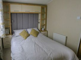 Hoburne Naish - Holiday Accommodation 9884 - Hampshire - 1189299 - thumbnail photo 6