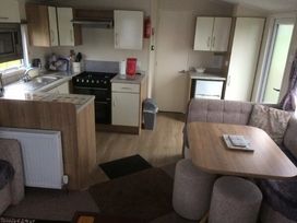 Little Argham (private land) - Holiday Accommodation 990 - North Yorkshire (incl. Whitby) - 1189301 - thumbnail photo 3