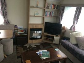 Little Argham (private land) - Holiday Accommodation 990 - North Yorkshire (incl. Whitby) - 1189301 - thumbnail photo 5