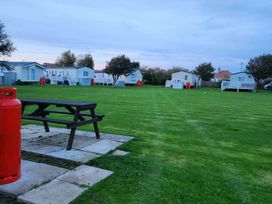 Golden Sands Kinmel Bay - Holiday Accommodation 9906 - North Wales - 1189302 - thumbnail photo 6
