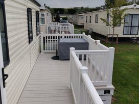 Waterside Bowleaze Cove Holiday Park - Holiday Accommodation 9918 - Dorset - 1189303 - thumbnail photo 1