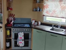 Waterside Bowleaze Cove Holiday Park - Holiday Accommodation 9918 - Dorset - 1189303 - thumbnail photo 5
