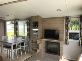 Flamingo Land Holiday Park - Holiday Accommodation 9978 - North Yorkshire (incl. Whitby) - 1189308 - thumbnail photo 7