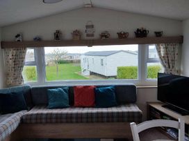 Primrose Valley Holiday Park - Holiday Accommodation 9989 - North Yorkshire (incl. Whitby) - 1189311 - thumbnail photo 6
