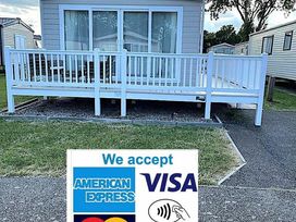 Seashore Holiday Park - Holiday Accommodation 9999 - Norfolk - 1189312 - thumbnail photo 1