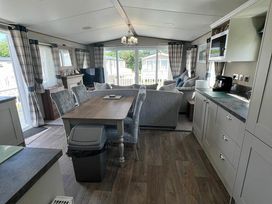 Seashore Holiday Park - Holiday Accommodation 9999 - Norfolk - 1189312 - thumbnail photo 4