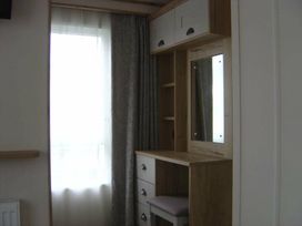 Presthaven Beach Resort - Holiday Accommodation 13876 - North Wales - 1189651 - thumbnail photo 6