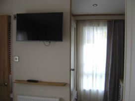 Presthaven Beach Resort - Holiday Accommodation 13876 - North Wales - 1189651 - thumbnail photo 11