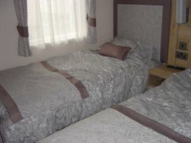Presthaven Beach Resort - Holiday Accommodation 13876 - North Wales - 1189651 - thumbnail photo 12