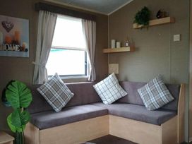 Whitehouse Leisure Park - Holiday Accommodation 19323 - North Wales - 1189655 - thumbnail photo 8