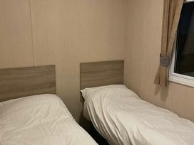 Brynowen Holiday Park - Holiday Accommodation 22432 - Mid Wales - 1189688 - thumbnail photo 6