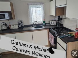 Lyons Winkups and Primrose - Holiday Accommodation 4006 - North Wales - 1189689 - thumbnail photo 9