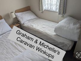 Lyons Winkups and Primrose - Holiday Accommodation 4006 - North Wales - 1189689 - thumbnail photo 13
