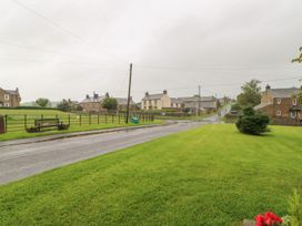 A view of houses and road at Orchard Cottage Appleby-in-Westmorland
