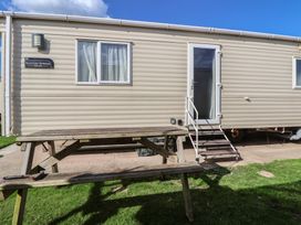 A5 Static Caravan - North Wales - 1189986 - thumbnail photo 2